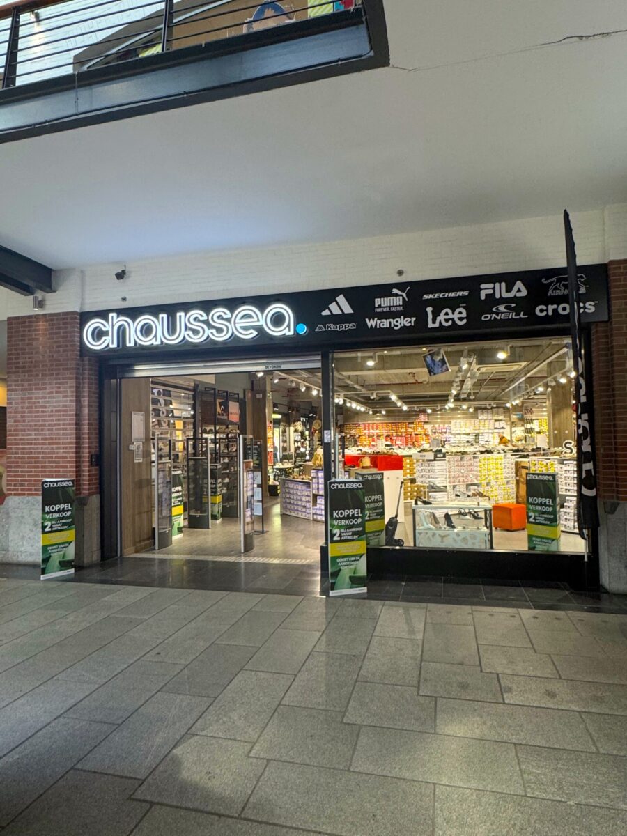 Schoenenwinkel Chaussea in Shopping Den Tir